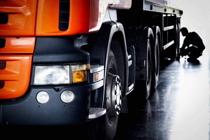 Réparation mécanique poids lourds Dourdan