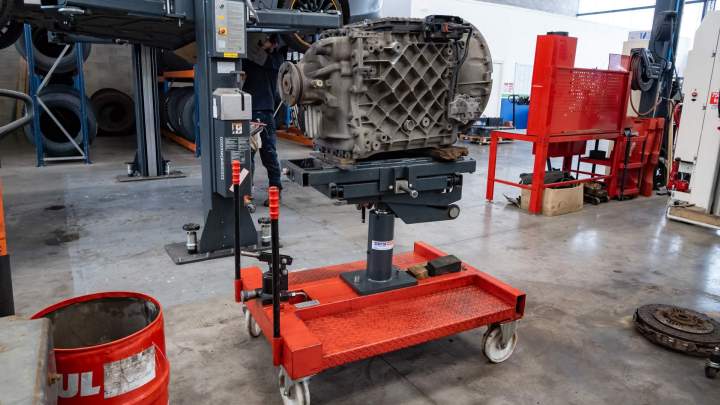 Garage poids lourds - Coudray-Montceaux